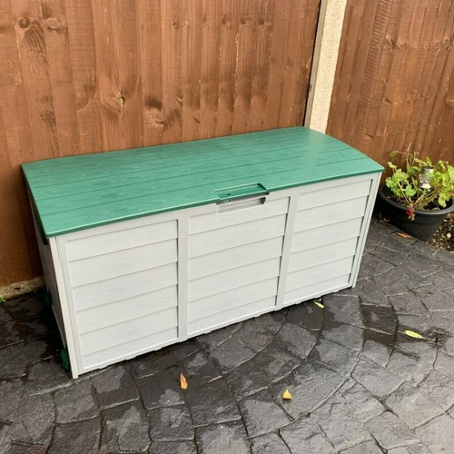 Large outdoor storage - outdoor,